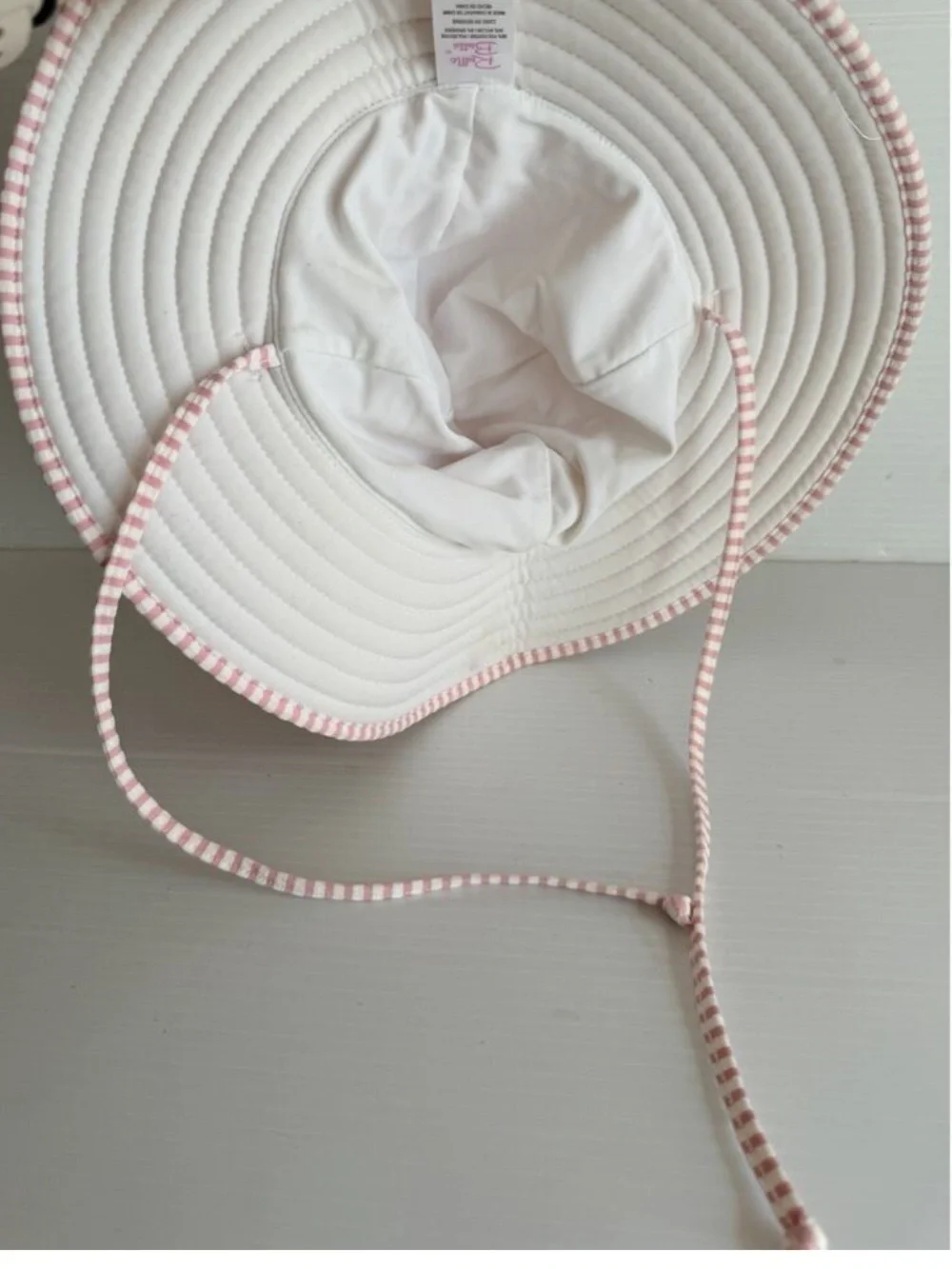 Ruffle Butts Pink and White Striped Baby Sun Hat Sz 0-12 months Like New